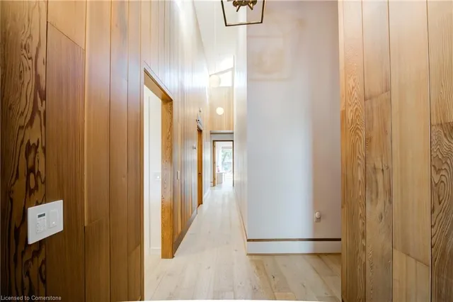 Additional image 11 of 380 Parkside Dr