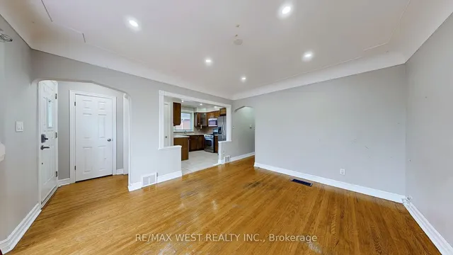 Additional image 14 of 15 Darcy Crt