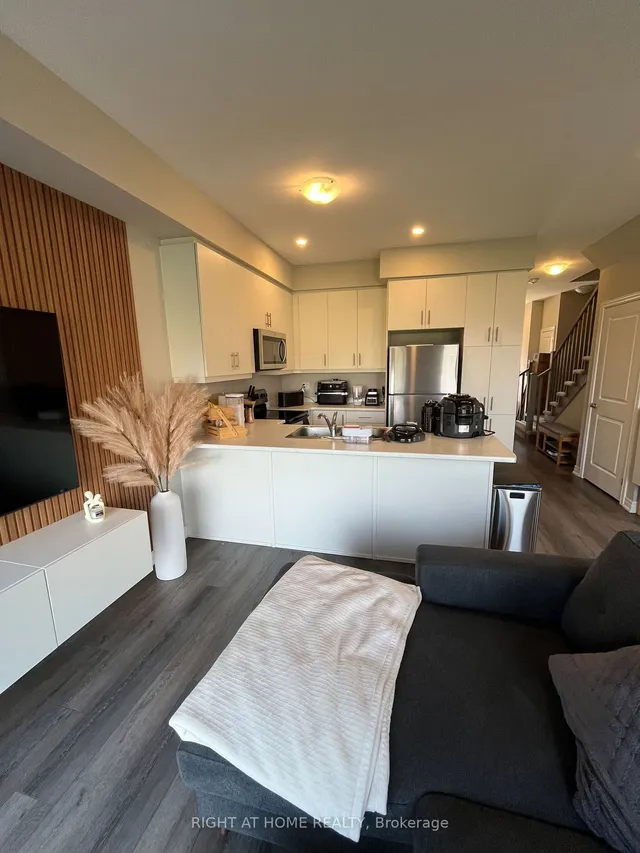 Additional image 7 of 30 MIA Dr Unit 1