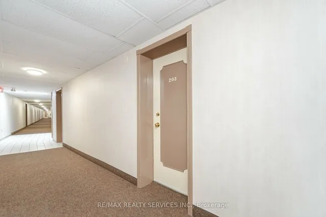 Additional image 7 of 11 Woodman Dr Unit 203