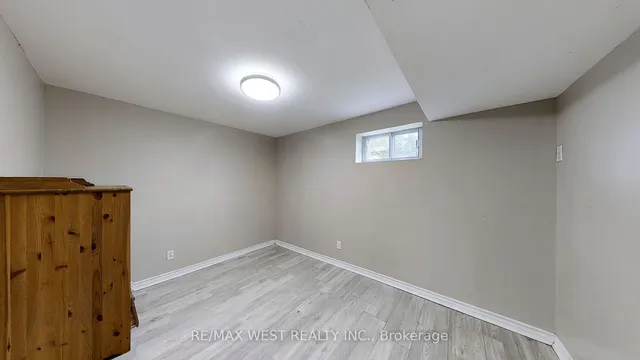 Additional image 38 of 15 Darcy Crt