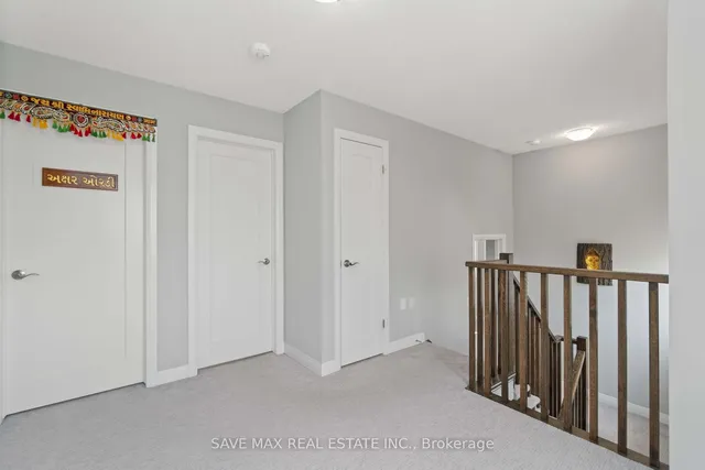 Additional image 21 of 126 Laguna Village Cres