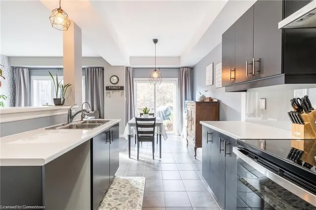 Additional image 9 of 135 Kinsman Dr