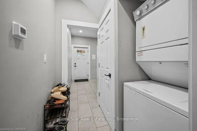 Additional image 16 of 191 WENTWORTH St