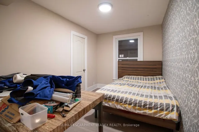 Additional image 14 of 417 King St