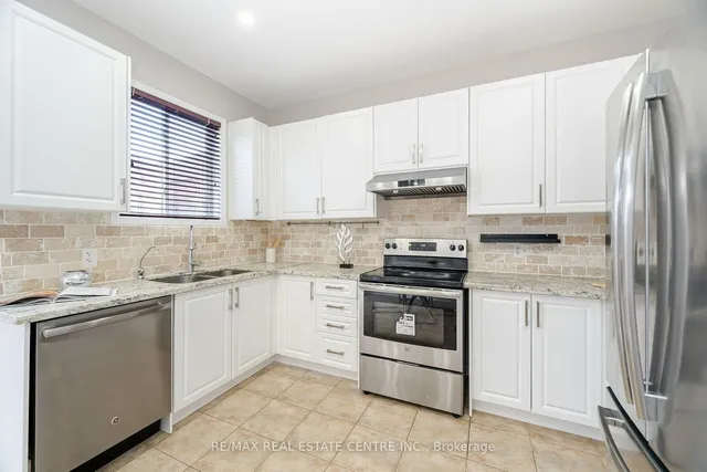 Additional image 17 of 1016 Mccuaig Dr