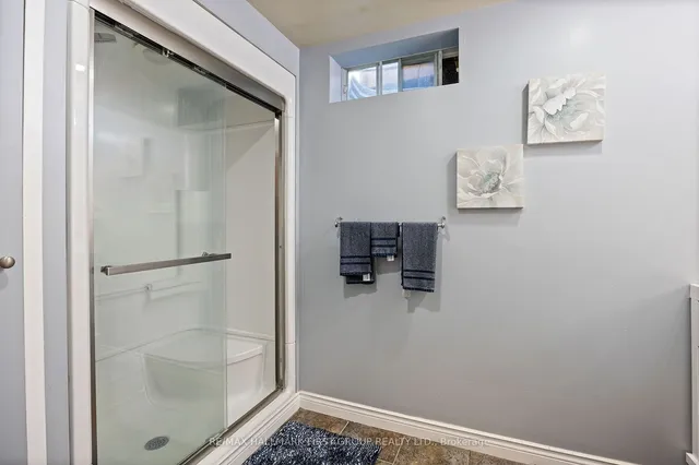 Additional image 25 of 12 Portal Crt