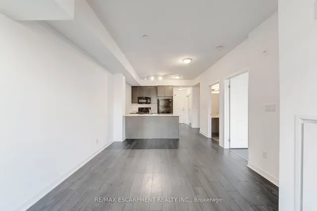 Additional image 22 of 85 Robinson St Unit 606