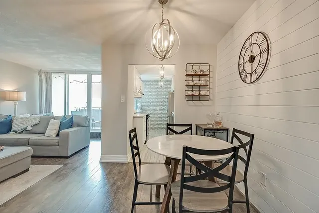 Additional image 10 of 1425 GHENT Ave Unit 901