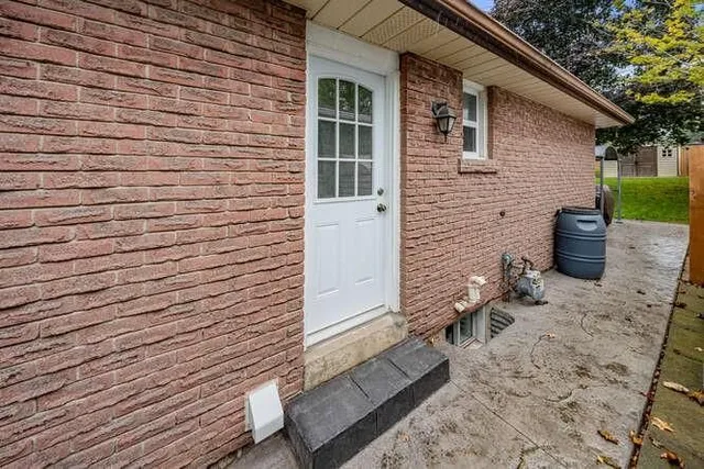 Additional image 42 of 1523 RUSHOLME Cres