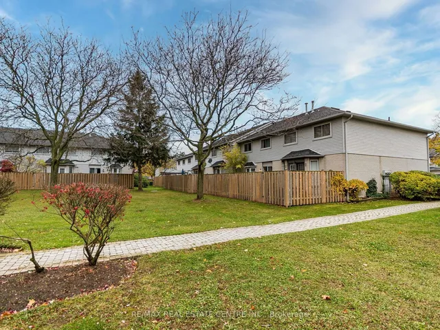 Additional image 40 of 1 Royalwood Cres Unit 58