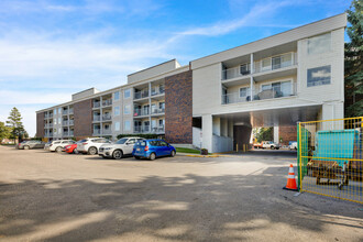 Additional image 2 of 4404 122 St NW