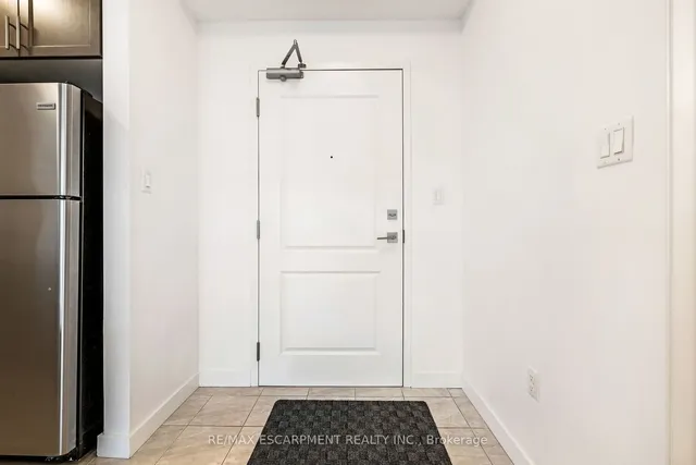 Additional image 8 of 101 Shoreview Pl Unit 113