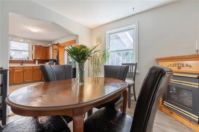 Additional image 8 of 62 Alma St