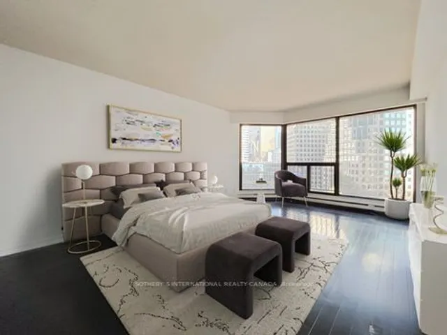 Additional image 10 of 65 Harbour Sq Unit 1110