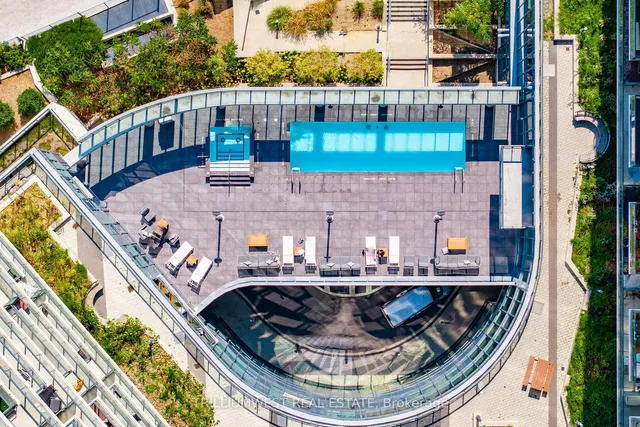 Additional image 6 of 51 East Liberty St Unit 1516