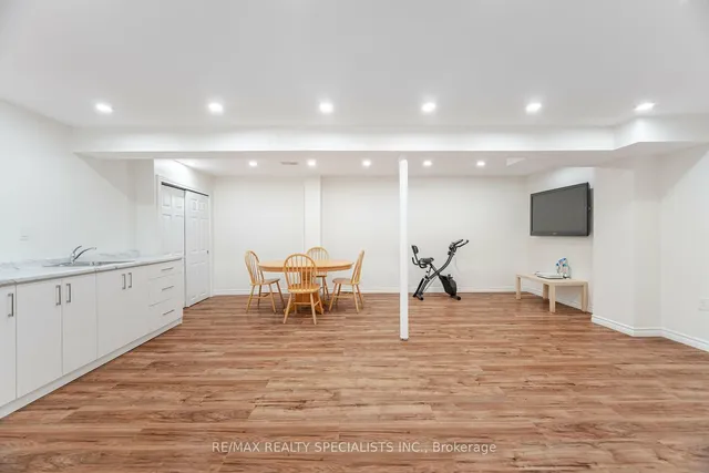 Additional image 34 of 369 Snoek Pt