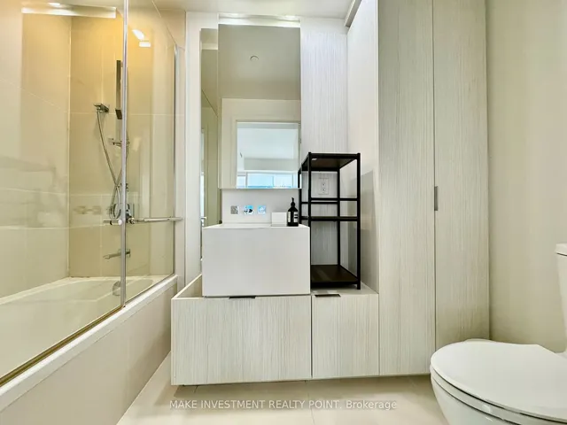 Additional image 18 of 1 Bloor St Unit 6307