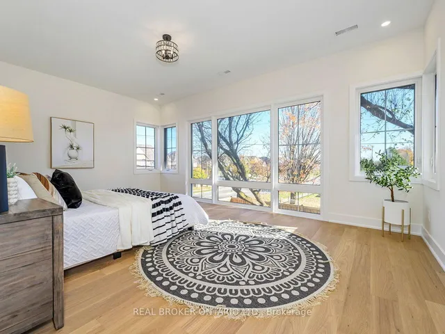 Additional image 20 of 5538 Eaton Ave