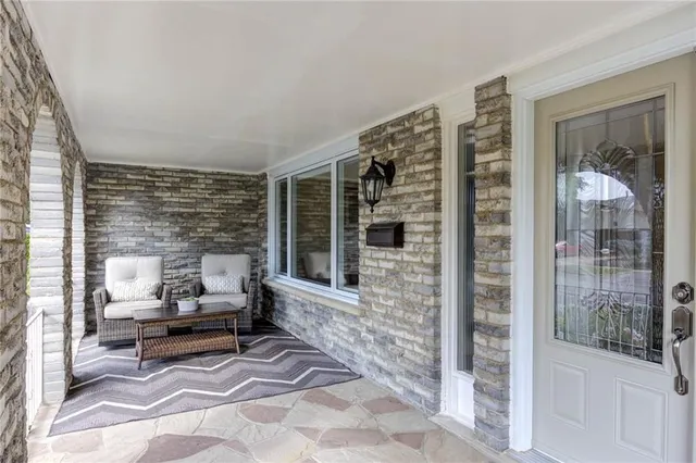 Additional image 7 of 2141 CARTIER Cres