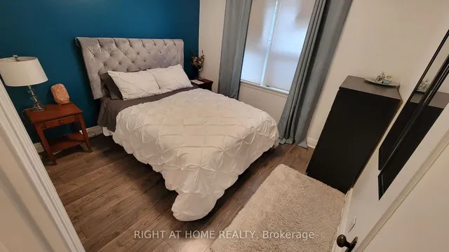 Additional image 13 of 124 Barons Ave