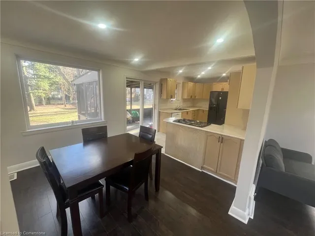 Additional image 9 of 14 Townsend Ave