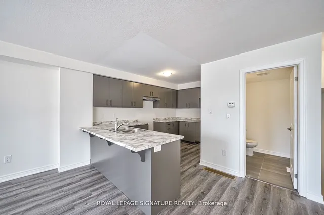 Additional image 7 of 5 Roxanne Dr Unit 125