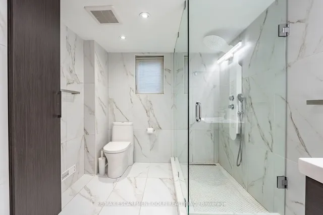 Additional image 22 of 46 VESPER Crt