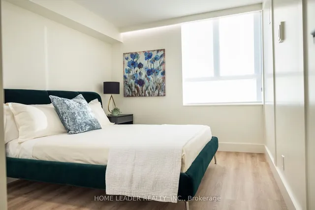 Additional image 8 of 5280 Lakeshore Rd Unit 902