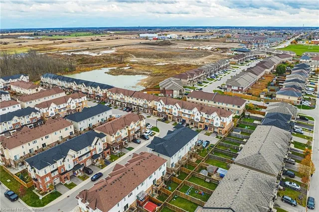 Additional image 38 of 81 Mayland Trail