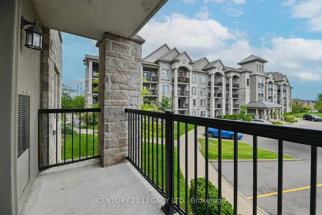 Additional image 29 of 1460 Main St Unit 214