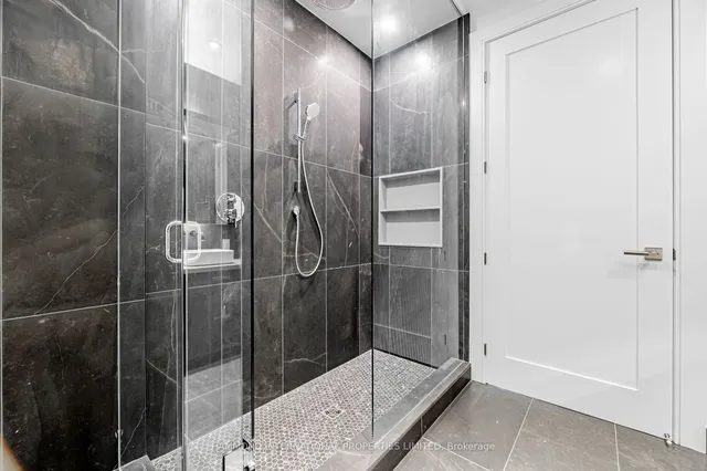 Additional image 19 of 455 Wellington St Unit 708