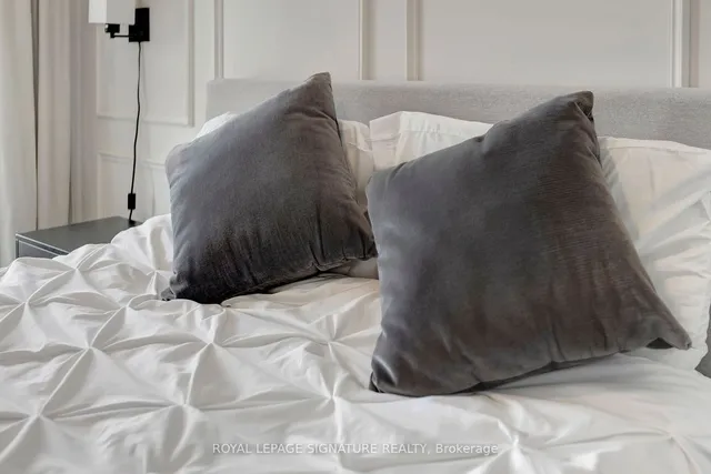 Additional image 25 of 5230 Dundas St Unit 331