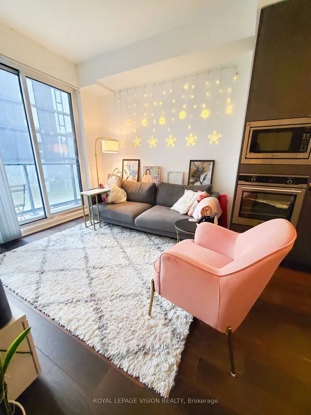 Additional image 7 of 115 Blue Jays Way Unit 4307