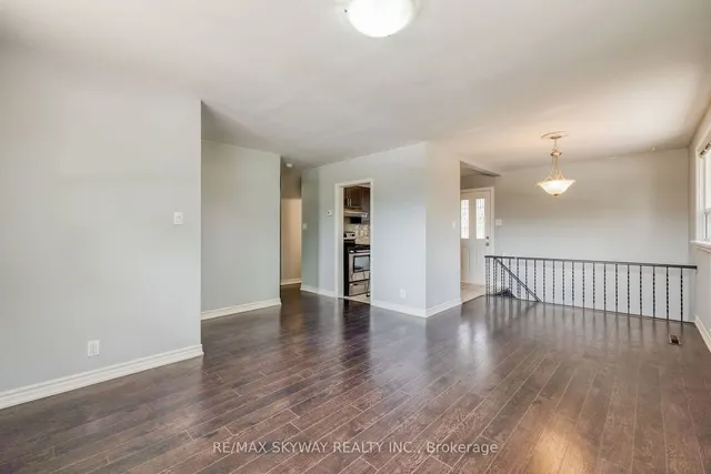 Additional image 11 of 279 ELMWOOD Cres