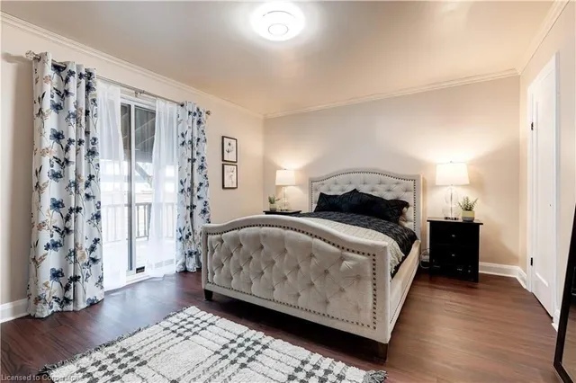 Additional image 14 of 17 Dundas St