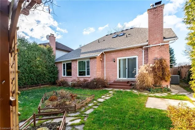 Additional image 42 of 54 Goldcrest Dr