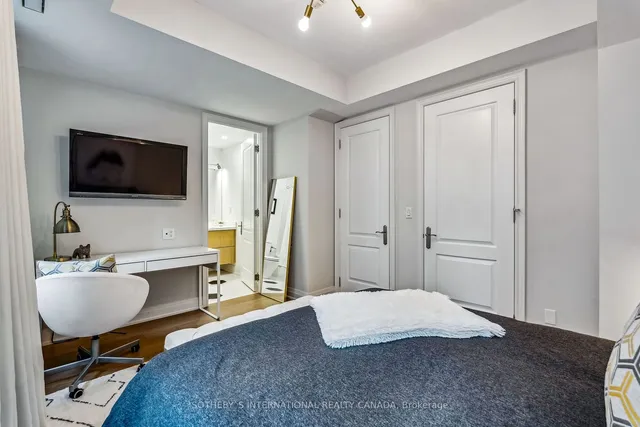 Additional image 20 of 761 Bay St Unit TH01