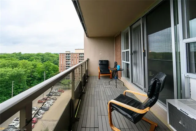 Additional image 21 of 1966 Main St Unit 1404