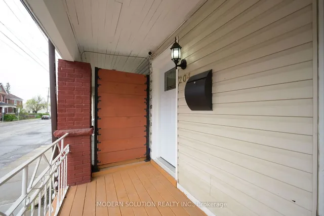 Primary image of 204 Sherman Ave