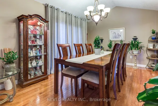 Additional image 10 of 2 Hampshire Pl