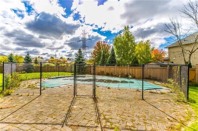 Additional image 36 of 8 Playfair Crt