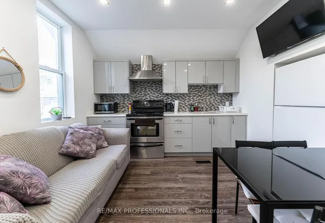 Additional image 25 of 247 Robert St