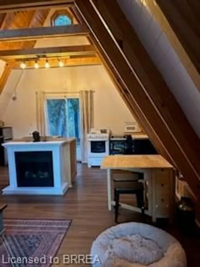 Additional image 30 of 1 Otto Lane