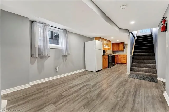 Additional image 23 of 306 Paling Ave