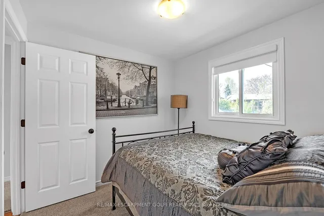 Additional image 24 of 98 FORESTGATE Dr