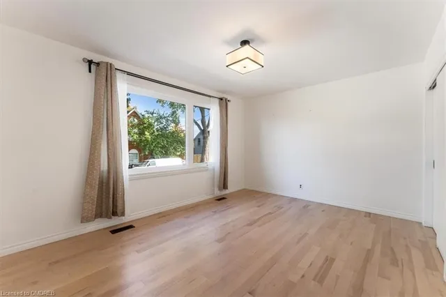 Additional image 13 of 106 Simcoe St