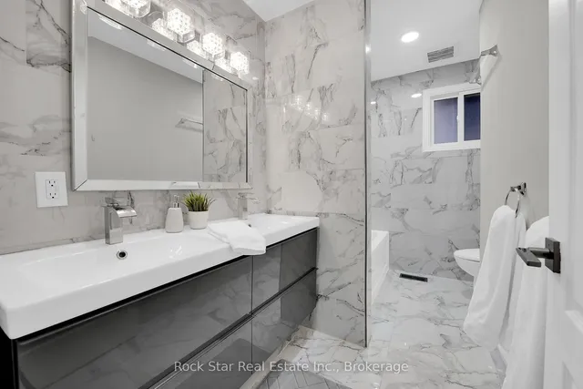 Additional image 22 of 75 Queen Victoria Dr