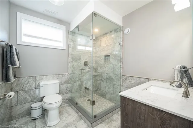 Additional image 39 of 100 Chesswood Trail