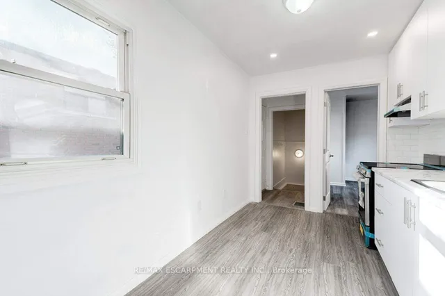 Additional image 8 of 453 Paling Ave